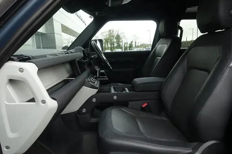 Used Land Rover Defender SE Dynamic 2022 Blue SUV