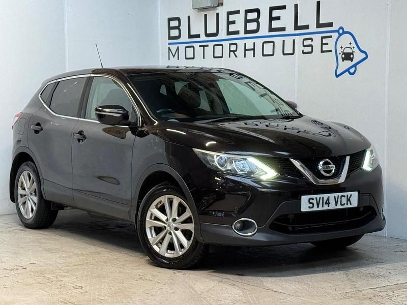 Purple Used 2014 Nissan Qashqai Acenta Premium SUV | £4,995 (Fair price) - Image 1/3