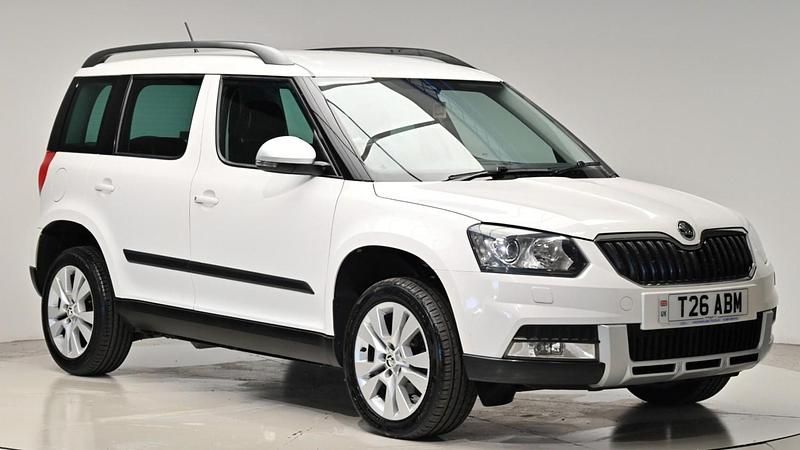 White Used 2014 Skoda Yeti Elegance SUV | £10,480 (Fair price) - Image 1/4