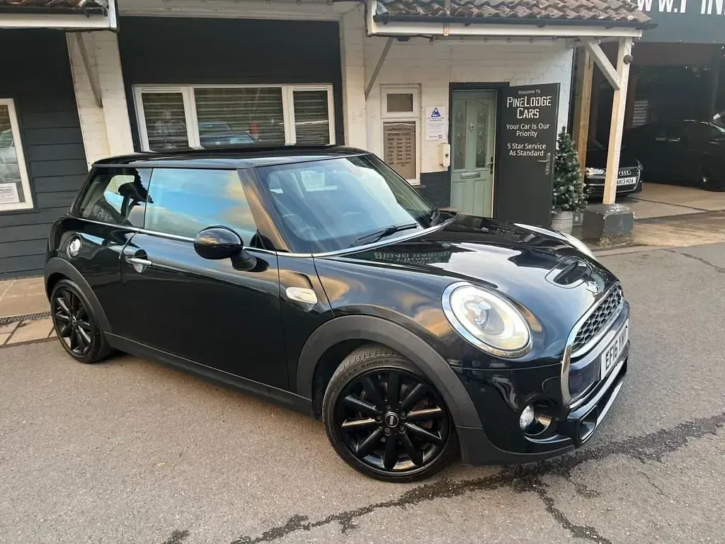 Używany Mini Cooper S Hatch 2016 Czarny Hatchback
