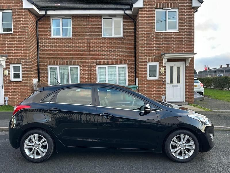 Used Hyundai i30 Style 2012 Black Hatchback