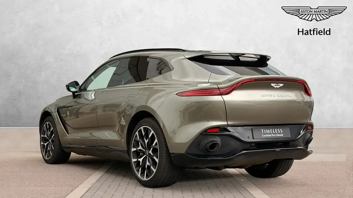 Used Aston Martin DBX 550 HP (404 kW) 2024 Green SUV