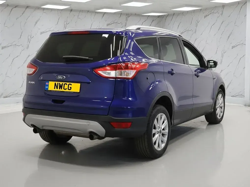 Usado Ford Kuga Titanium 150 CV (110 kW) 2016 Azul SUV