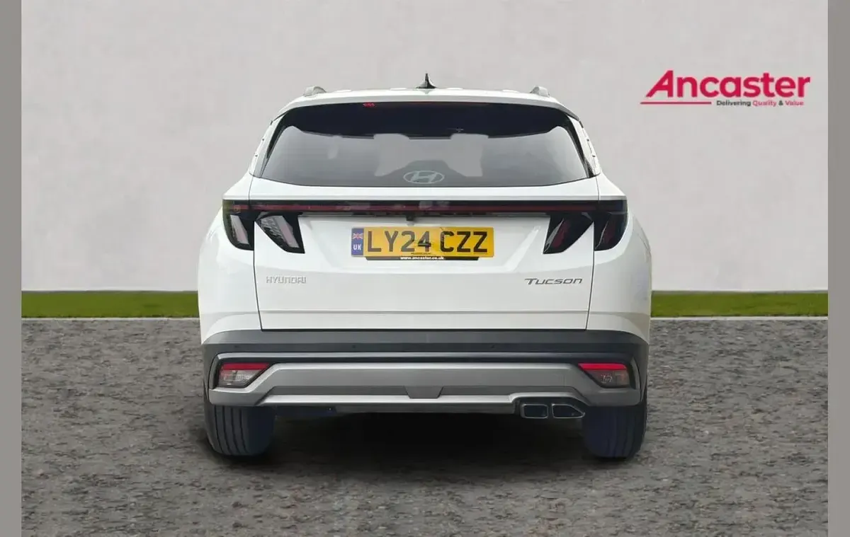 Used Hyundai Tucson Advanced 158 HP (116 kW) 2024 White SUV
