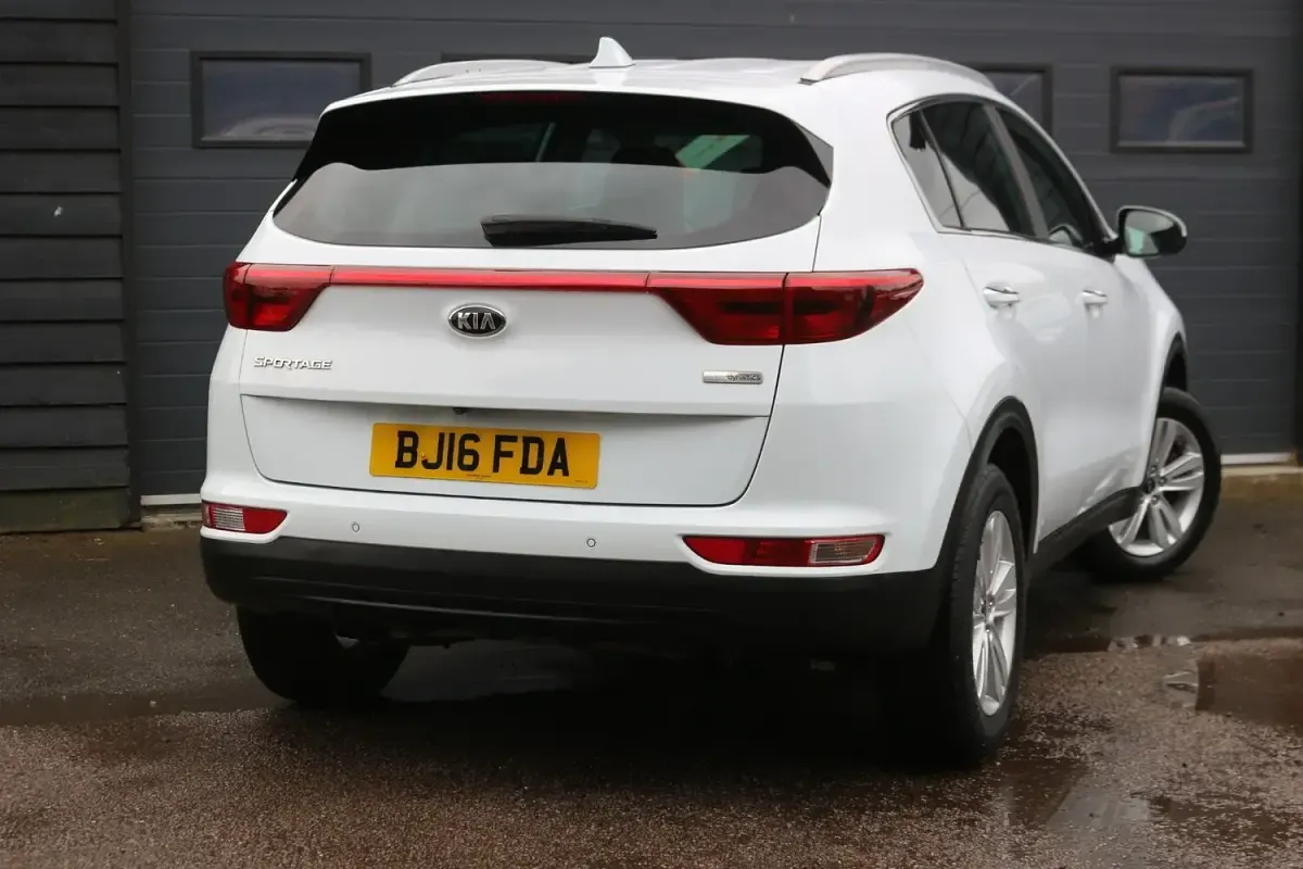 Used Kia Sportage 177 HP (130 kW) 2016 White SUV