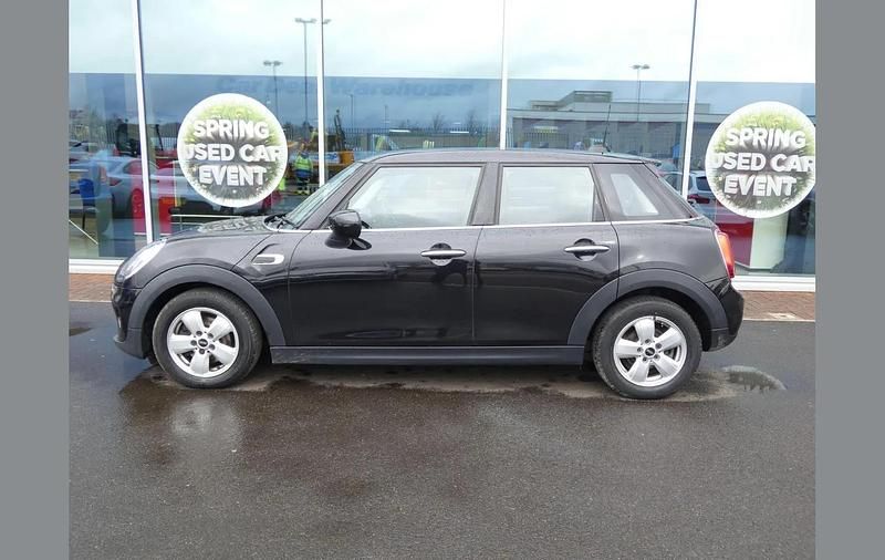 Used Mini Cooper Classic 134 HP (98 kW) 2020 Black Hatchback