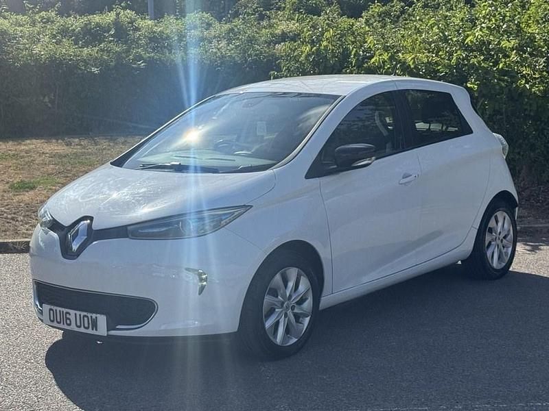 White Used 2016 Renault Zoe Dynamique Hatchback | £4,400 (Good price) - Image 1/4