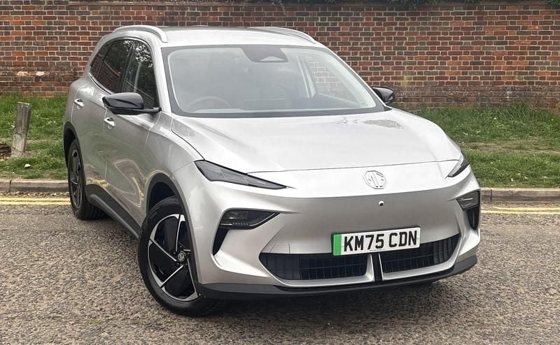 Grey New 2025 MG MG5 EV Trophy Estate | £24,599 (Fair price) - Image 1/4