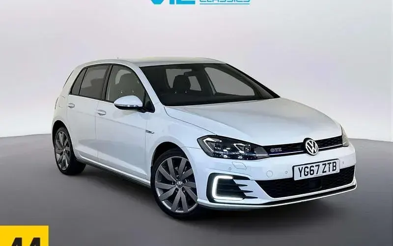 Second-hand VW Golf VII Advance 204 CP (150 kW) 2020 Hatchback