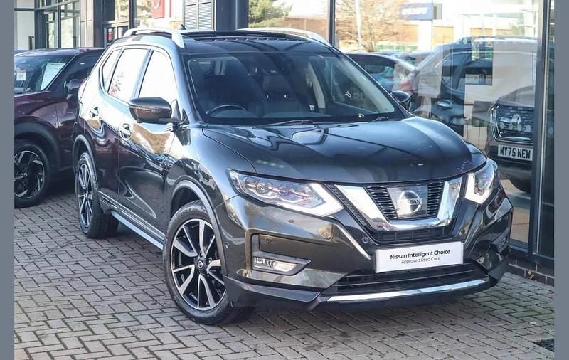 Green Used 2018 Nissan X-Trail Tekna SUV | £12,391 (Fair price) - Image 1/4