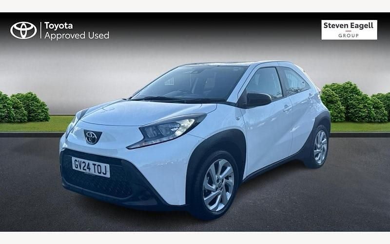 Used Toyota Aygo X PURE 72 HP (52 kW) 2025 SUV