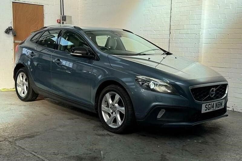 Blue Used 2014 Volvo V40 CC Estate | £4,500 (Fair price) - Image 1/1
