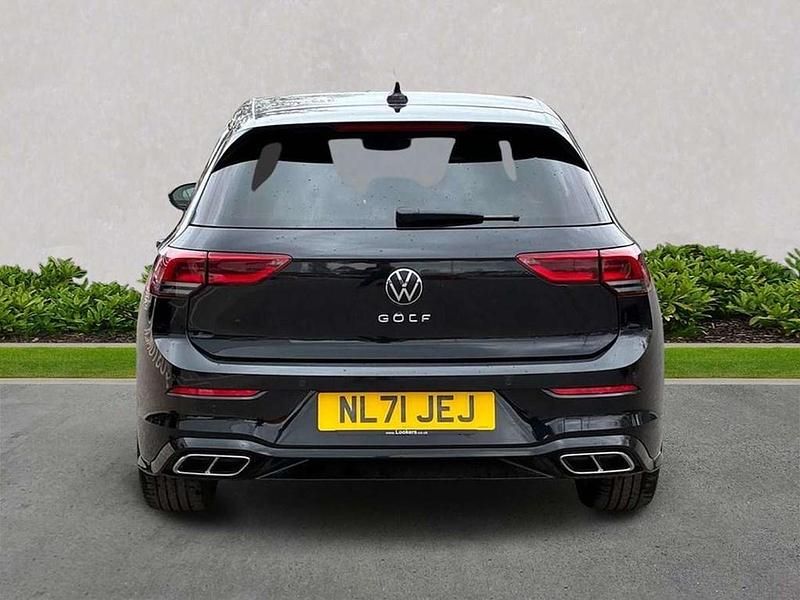 Used VW Golf VII R-line 130 HP (95 kW) 2021 White Hatchback