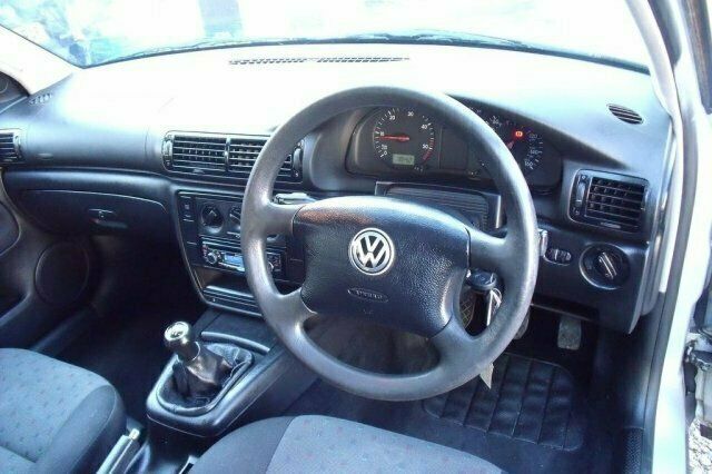 Used 2000 VW Passat Estate | £1,195 - Image 1/4