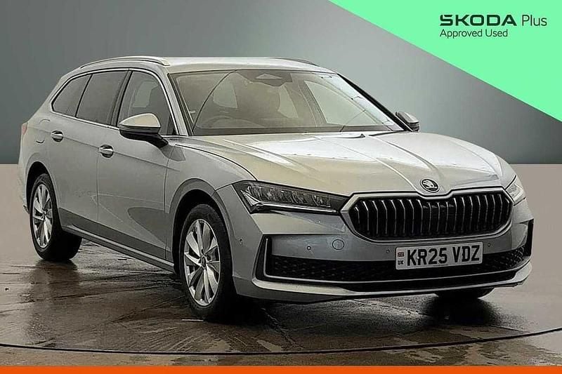 Used Skoda Superb SE Technology 110 HP (80 kW) 2025 Pebble silver metallic Estate