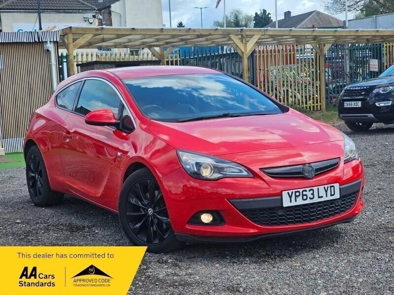 Red Used 2013 Vauxhall Astra GTC SRi Hatchback | £4,750 (Fair price) - Image 1/4