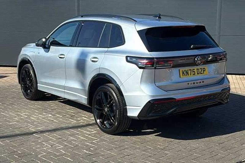 Used VW Tiguan R-line 204 HP (150 kW) 2025 Silver SUV