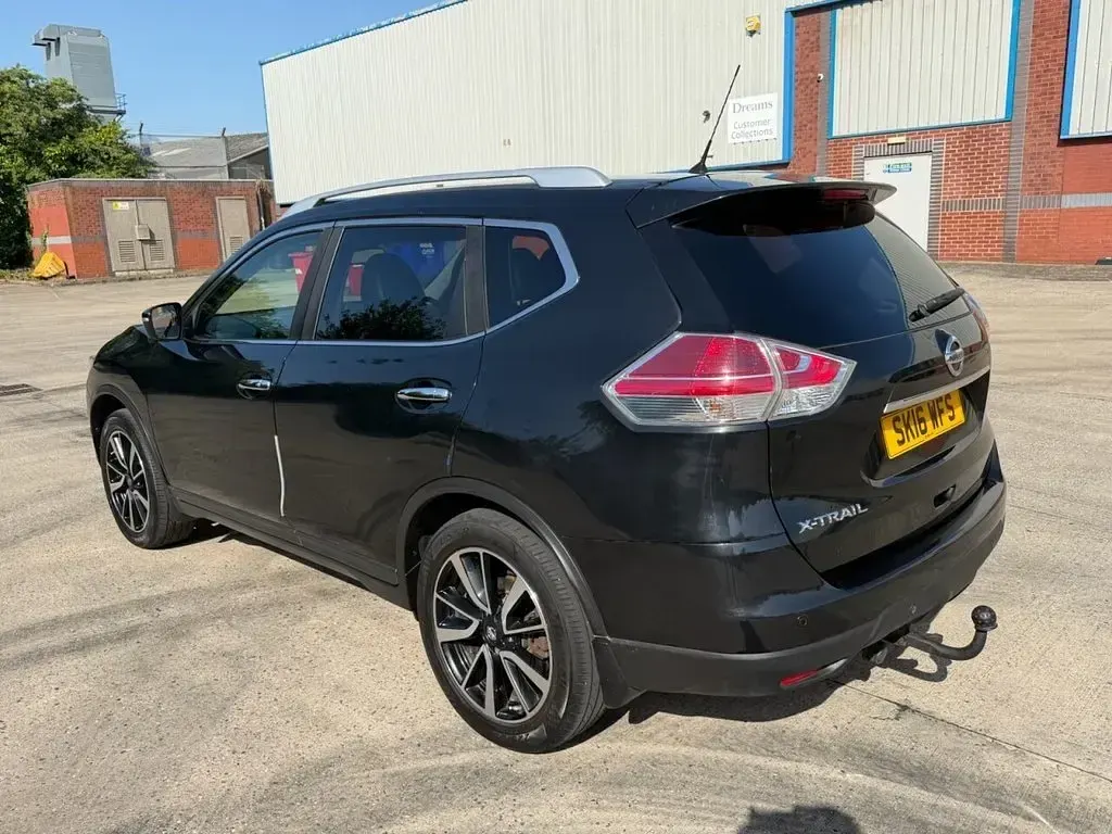 Used Nissan X-Trail Tekna 130 HP (95 kW) 2016 Black SUV