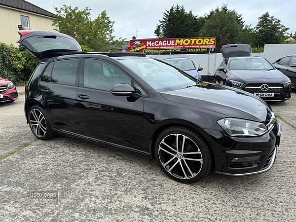 Black Used 2016 VW Golf VII R-line Edition Hatchback | £10,250 (Fair price) - Image 1/4