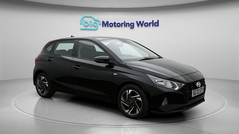 Used 2022 Hyundai i20 SE Hatchback | £11,400 (Fair price) - Image 1/4