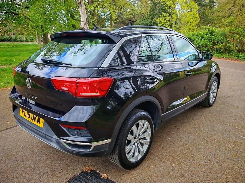Used VW T-Roc SE 115 HP (84 kW) 2018 Black SUV
