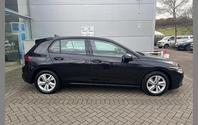 Used VW Golf VIII Life 147 HP (108 kW) 2024 Black Hatchback