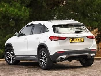 Used Mercedes GLA180 Executive 136 HP (100 kW) 2022 White SUV
