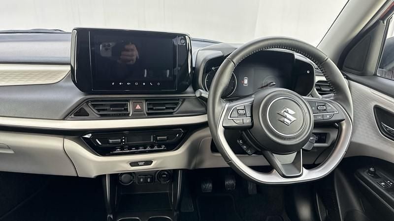 Used Suzuki Swift 82 HP (60 kW) 2024 Orange Hatchback