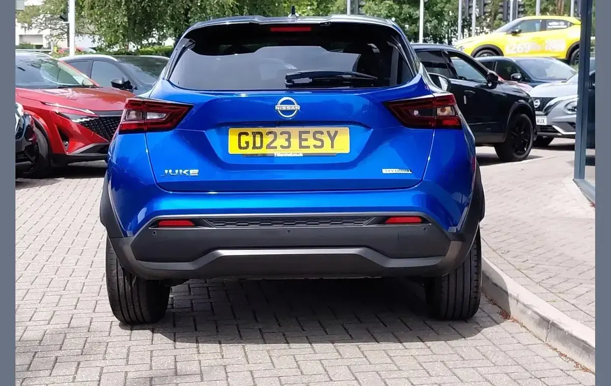 Used Nissan Juke N-Connecta 143 HP (105 kW) 2023 Blue SUV