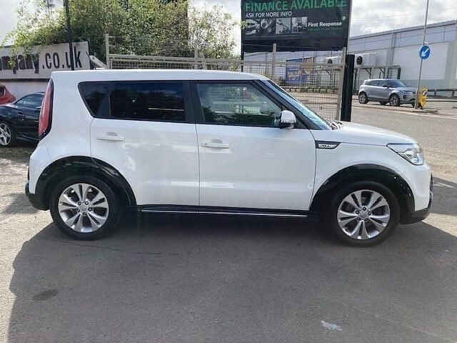 Used Kia Soul Urban 134 HP (98 kW) 2017 White SUV