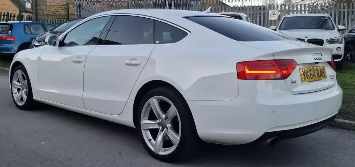 Begagnad Audi A5 225 HK (165 kW) 2014 Vit Sportkupé