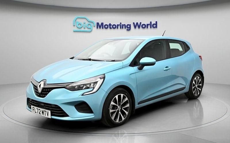 Używany Renault Clio V Iconic 140 KM (102 kW) 2022 Niebieski Hatchback