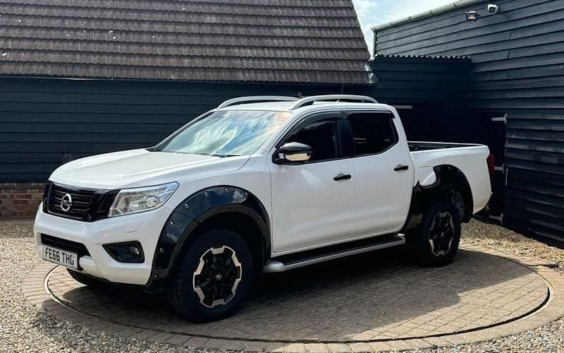 Gebraucht Nissan Navara Tekna 190 PS (139 kW) 2016 Weiß Pickup
