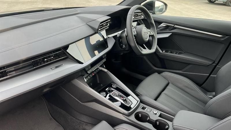 Ny Audi A3 S-Line 116 HK (85 kW) 2026 Svart