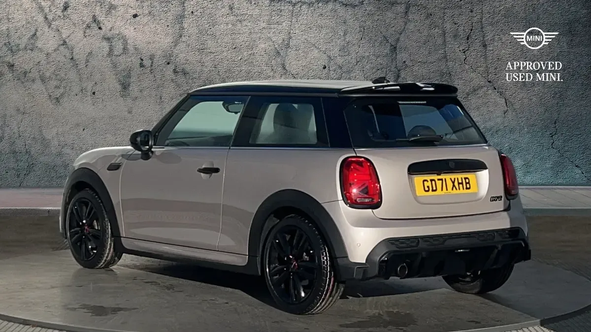 Used Mini Cooper Hatch 134 HP (98 kW) 2022 Grey Hatchback