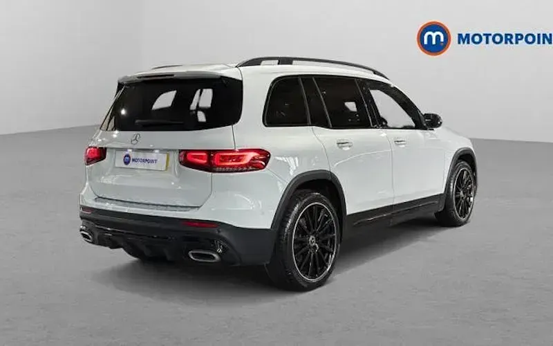 Second-hand Mercedes GLB200 AMG Line Premium Plus 150 CP (110 kW) 2022 Alb SUV