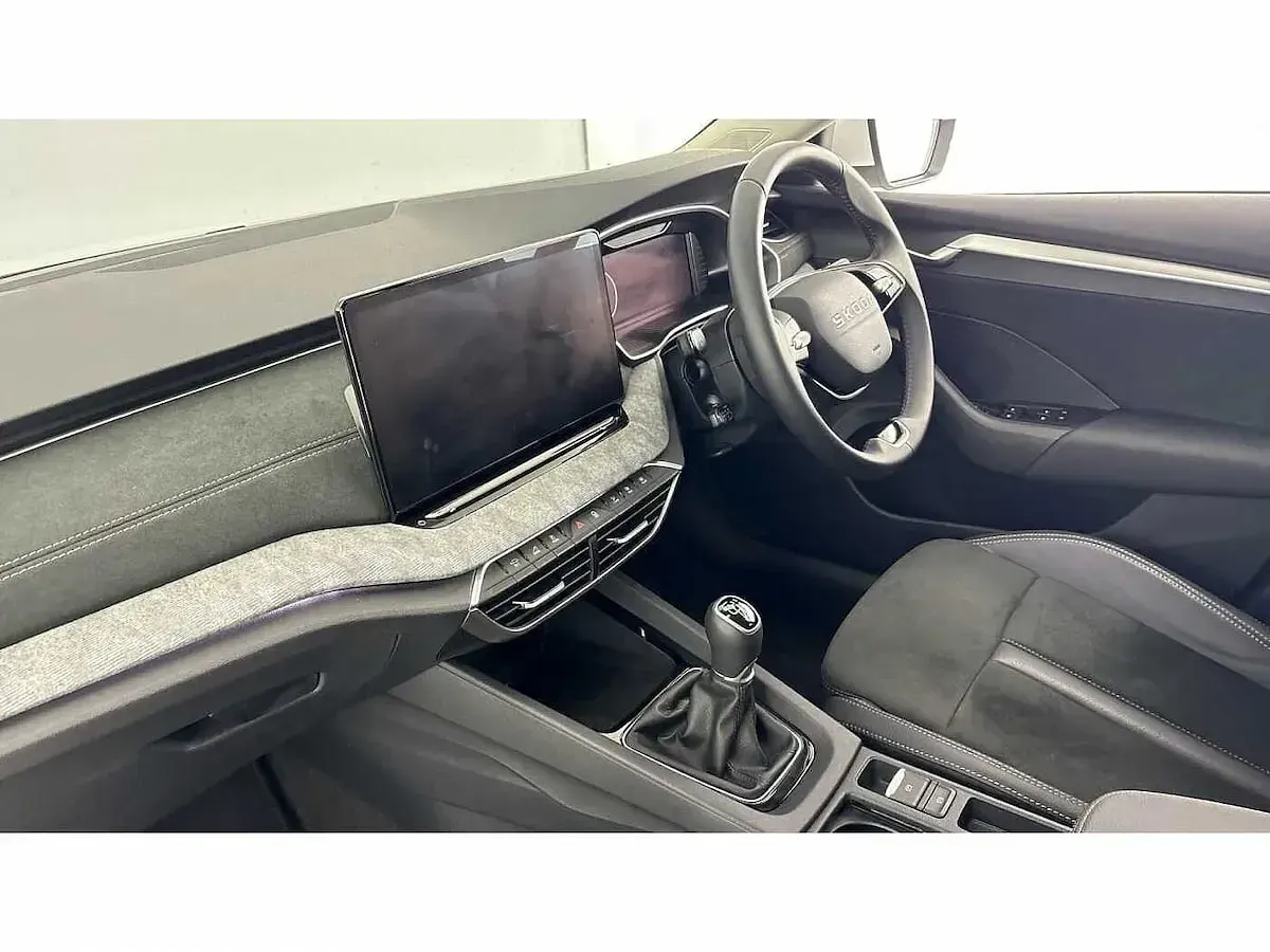 Used Skoda Octavia SE L 147 HP (108 kW) 2025 Moon white metallic Estate