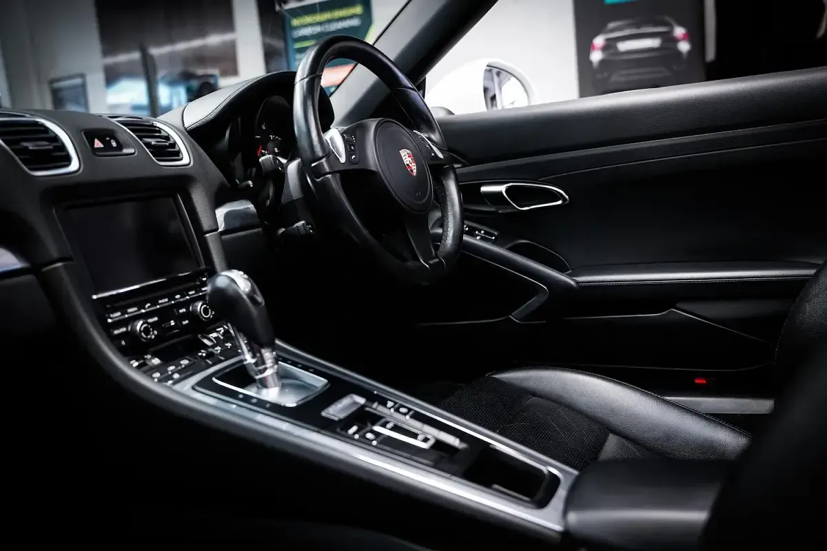 Used Porsche Boxster 265 HP (194 kW) 2015 White Cabriolet