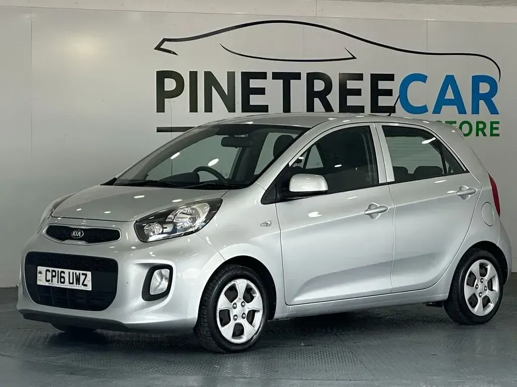 Used Kia Picanto Air 66 HP (48 kW) 2016 Silver Hatchback