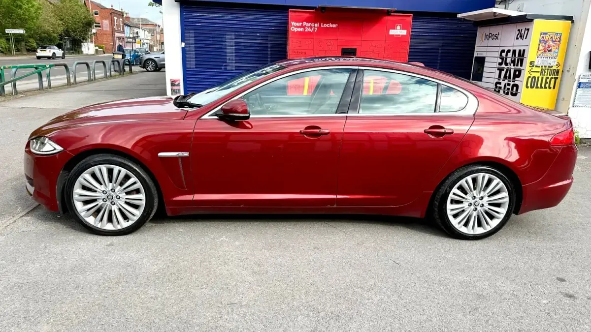 Second-hand Jaguar XF Portfolio 2012 Roșu Berlinǎ