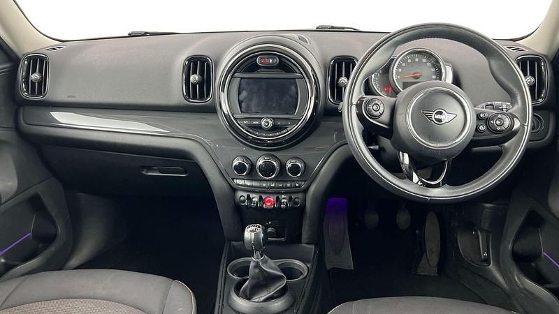 Used Mini Cooper Countryman Classic 134 HP (98 kW) 2019 Black SUV