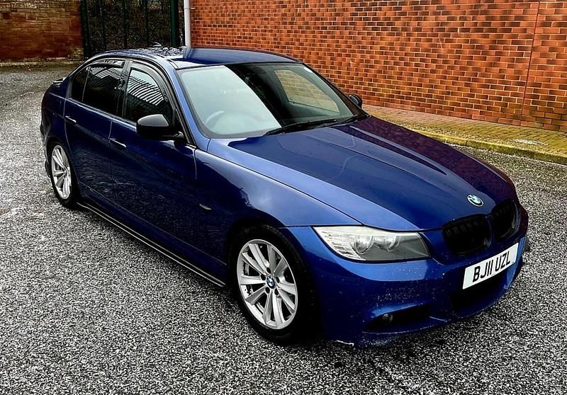 Used BMW 320 Sport Line 2011 Blue Sedan