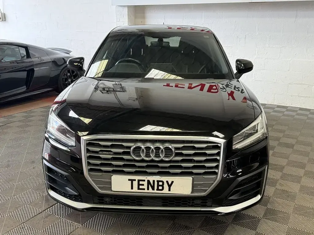 Used Audi Q2 S-Line 150 HP (110 kW) 2017 Black SUV