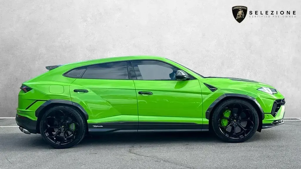 Used Lamborghini Urus 666 HP (489 kW) 2024 Green SUV