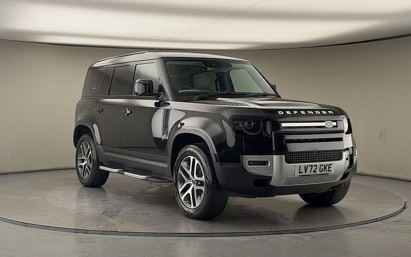 Used Land Rover Defender SE 250 HP (183 kW) 2022 Santorini black SUV