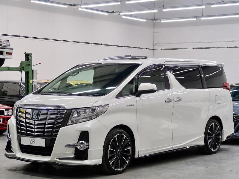 Used Toyota Alphard Executive 2026 White MPV