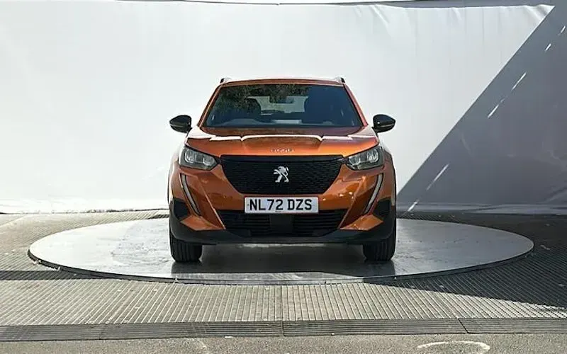 Used Peugeot 2008 Active+ 101 HP (74 kW) 2022 Orange SUV