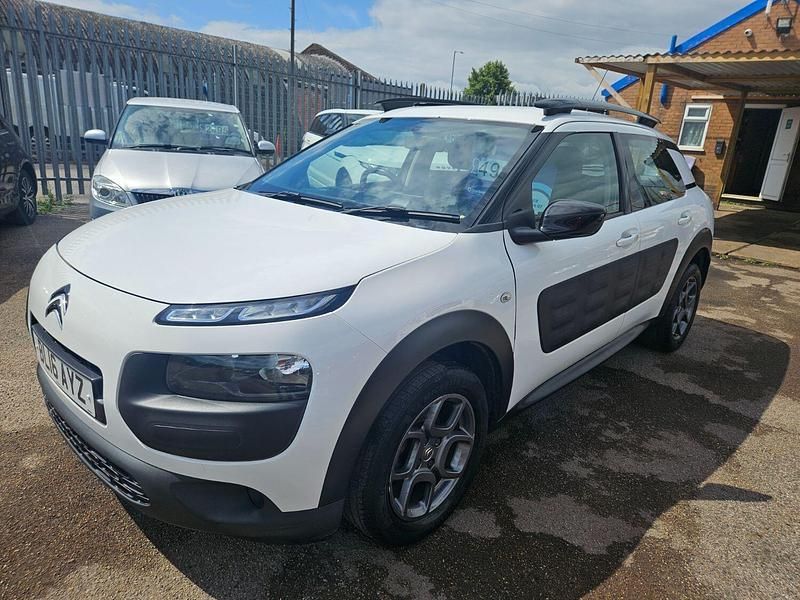 Used Citroën C4 Cactus Feel 2016 White Hatchback
