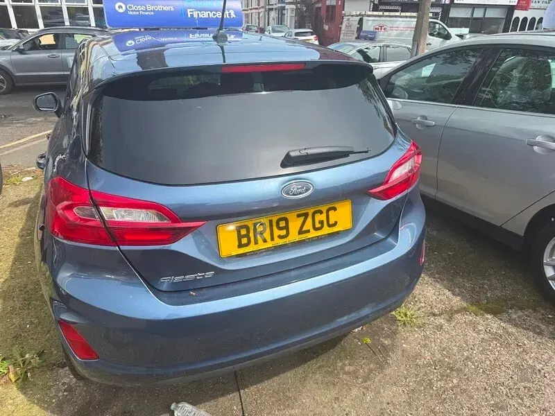 Used Ford Fiesta Trend 85 HP (62 kW) 2019 Blue Hatchback