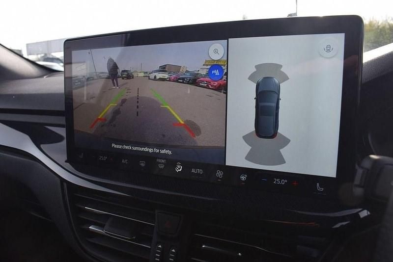 Used Ford Focus ST-Line 125 HP (91 kW) 2022 Black Hatchback